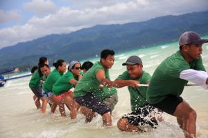 1083541_tug_of_war 1083541_tug_of_war